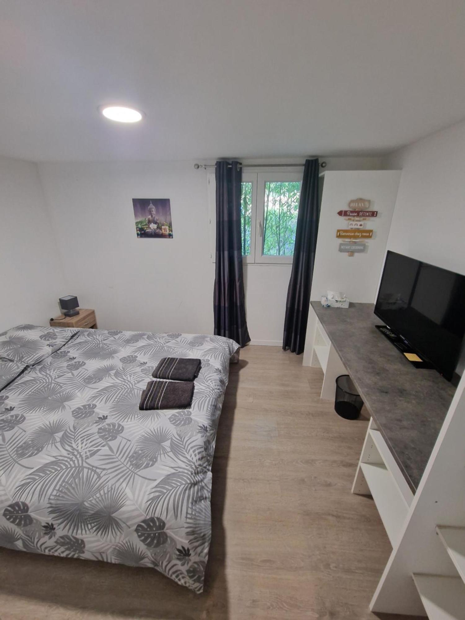 Chambre Chez L Habitant Petit Dejeuner Compris Fréjus Buitenkant foto